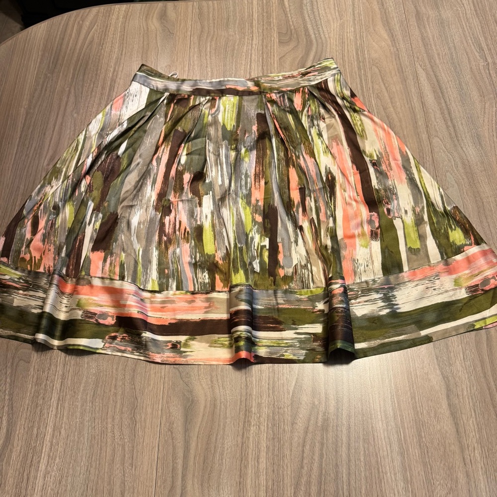 Calvin Klein Classic Office A-Line Skirt with Multicolor Brushstroke Pattern